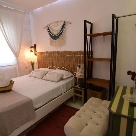 Bed & Breakfast Aracati Alaçatı